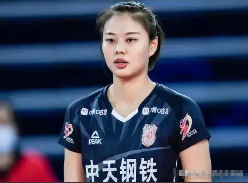 关于李盈莹返津!绷带裹脚吴梦洁压力陡增副攻发挥是关键的信息