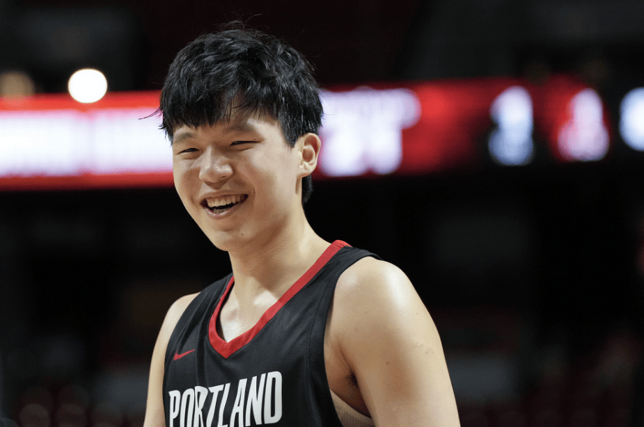 杨瀚森15分3板2帽NBA夏联开拓者击败鹈鹕(nba开拓者和鹈鹕直播)