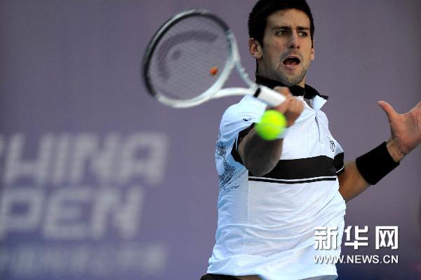 塞尔维亚后卫3年赚1800万欧元，NBA弃将成欧冠顶薪王，背后资本游戏惊呆球迷。(詹姆斯2年9710万顶薪续约湖人)